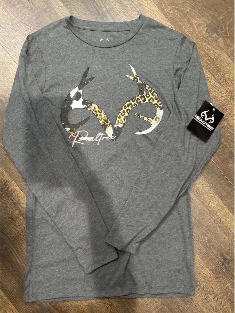 Realtree Women's Grey Shirt